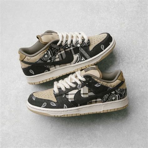 nike travis scott sb dunks|travis scott dunk low price.